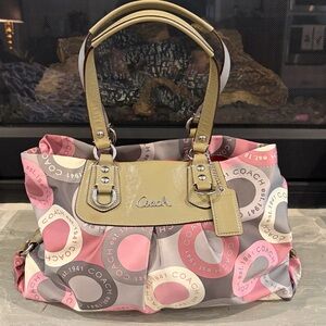 Coach F15504 Ashley Signature Snaphead Carryall Satchel EUC